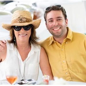 Meet your Posher, Robin